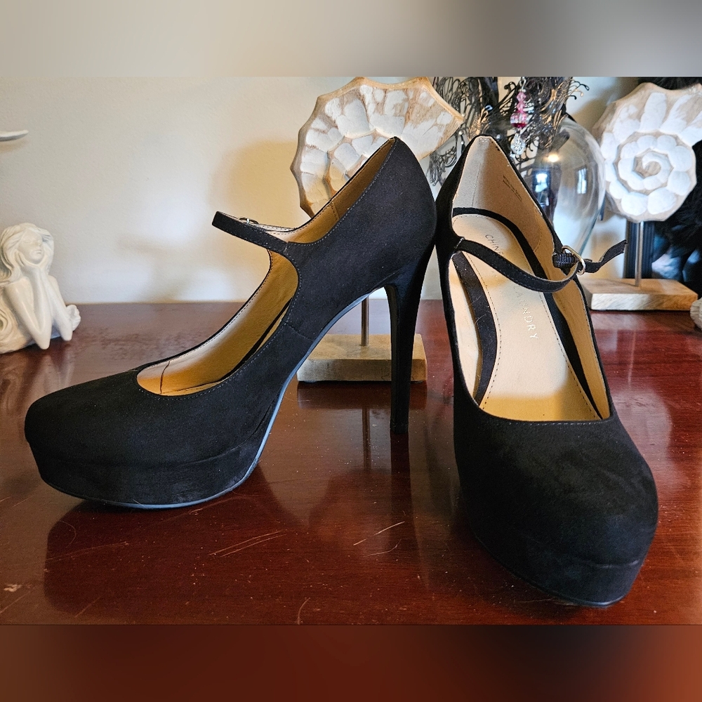NWOT Chinese Laundry Mary Jane Heels Sz.9